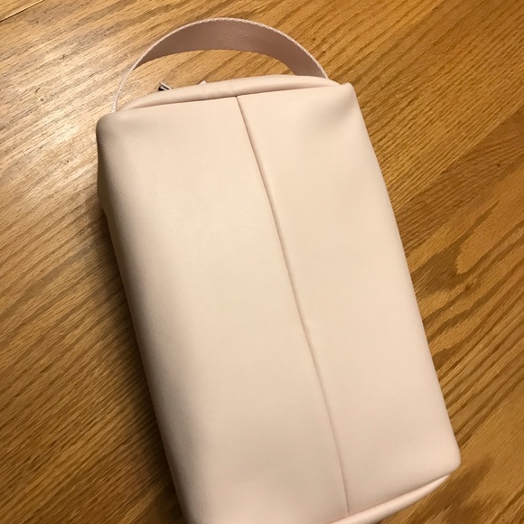 Calvin Klien pouch - Picture 6 of 6